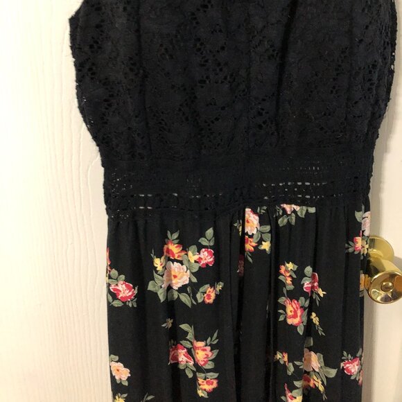 Dress - Picture 4 of 7